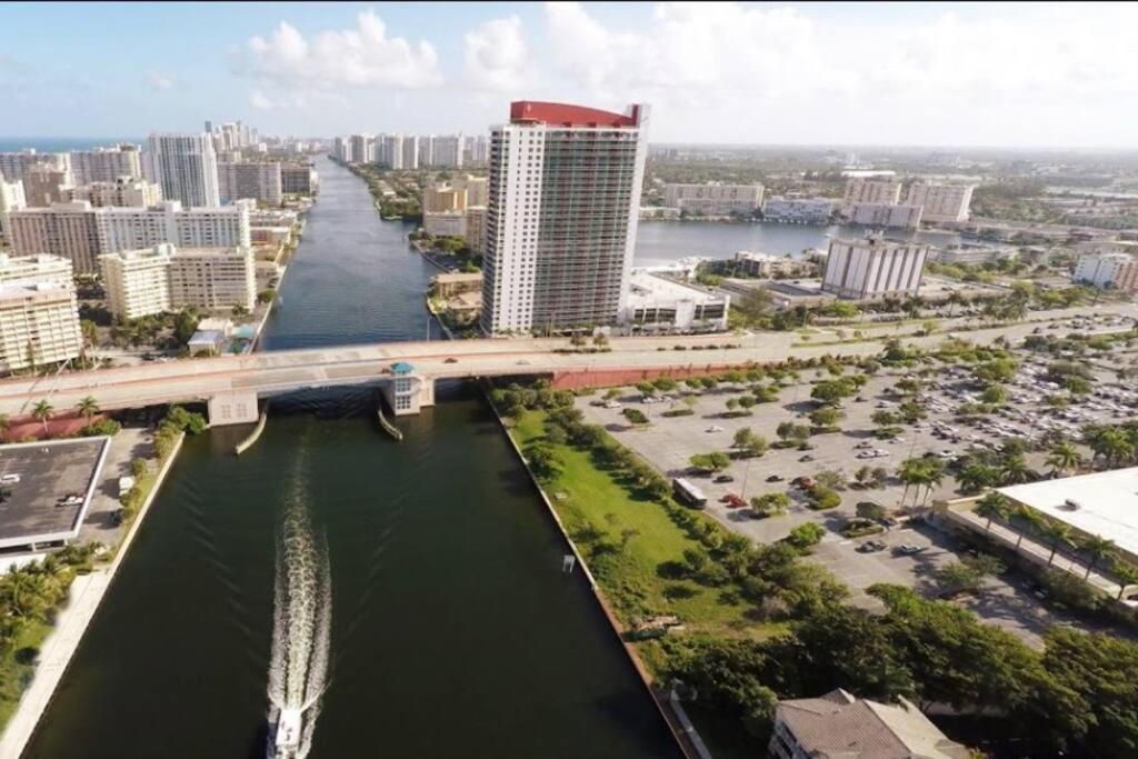 Amazing 1B-1B Apartment With Amazing View! 28A Hallandale Beach Exterior foto